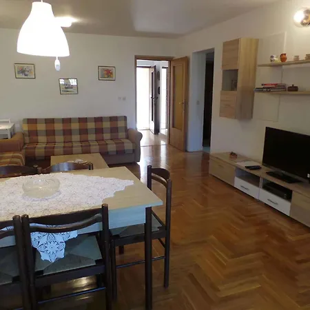 In - Istrien 27201 Apartman *