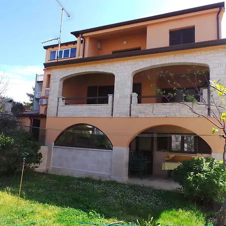 Apartment In - Istrien 27201